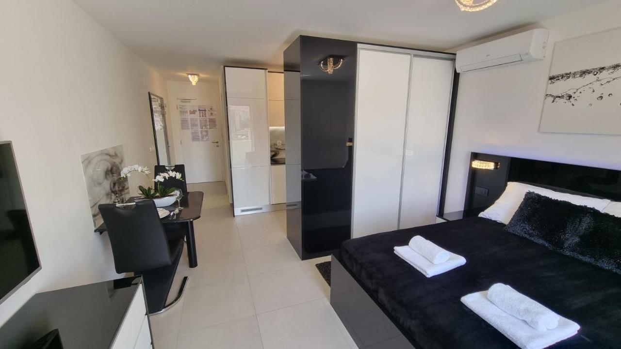 Bartol Luxury Apartments Krk Croatia, With Own Hot Tub - Whirlpool Krk Town Exterior photo