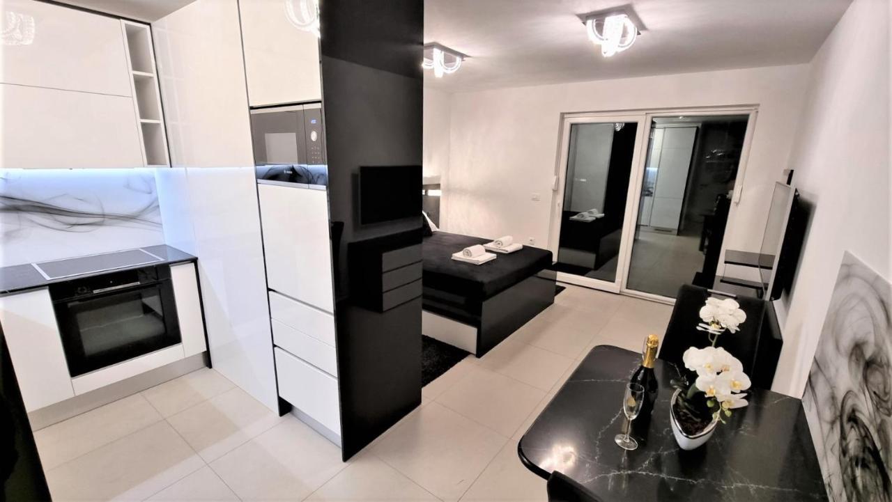 Bartol Luxury Apartments Krk Croatia, With Own Hot Tub - Whirlpool Krk Town Exterior photo