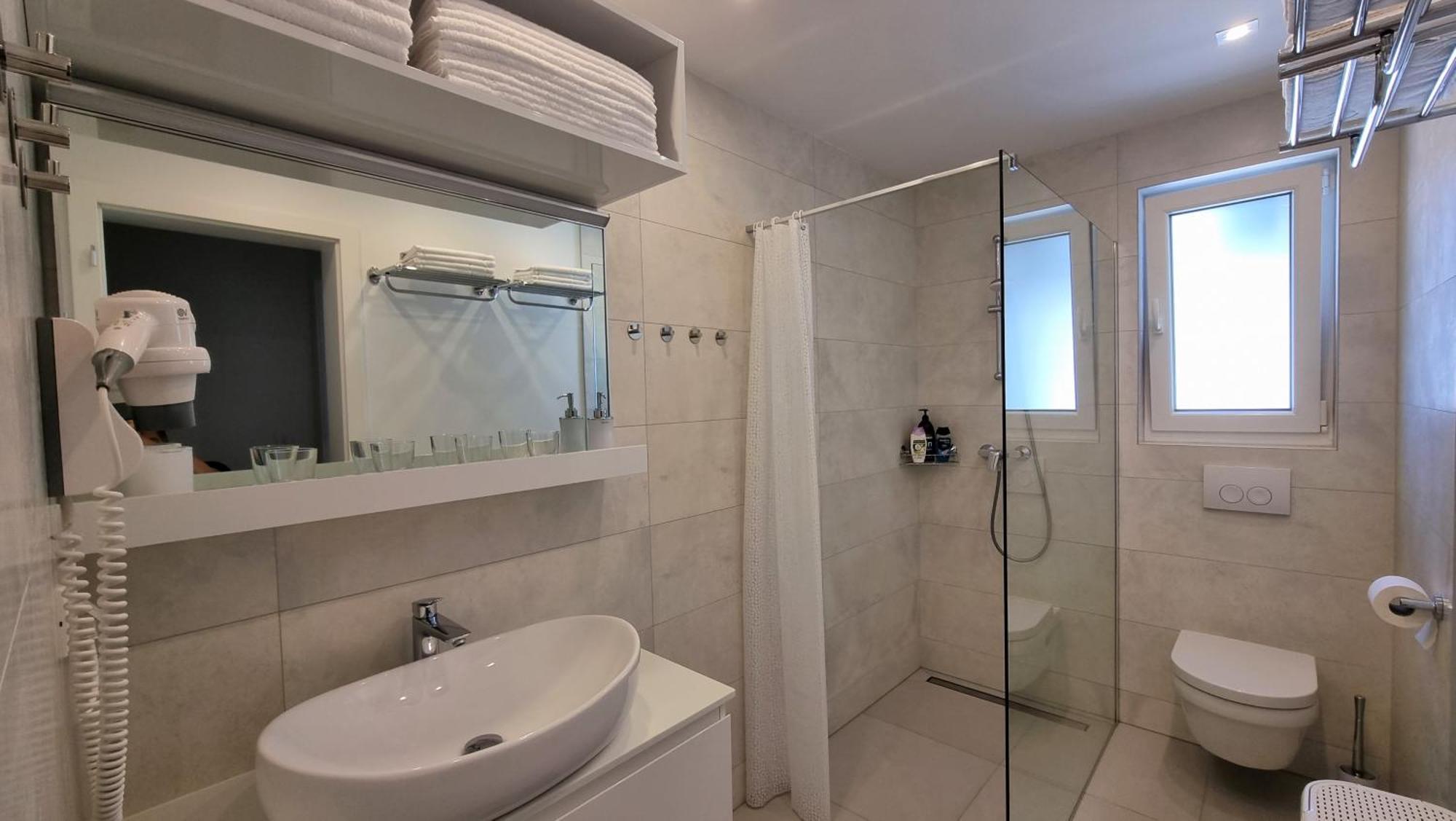 Bartol Luxury Apartments Krk Croatia, With Own Hot Tub - Whirlpool Krk Town Room photo
